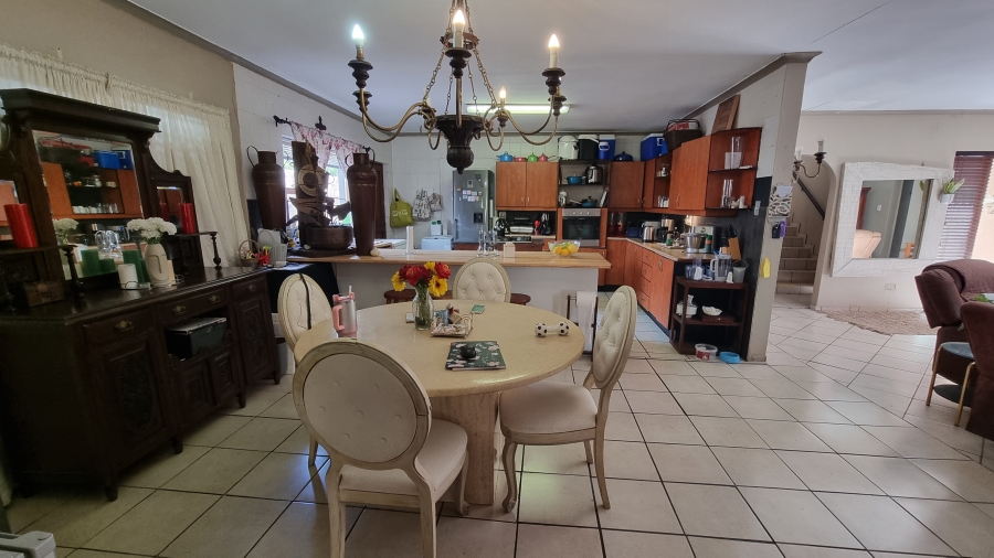 8 Bedroom Property for Sale in Die Bos Western Cape